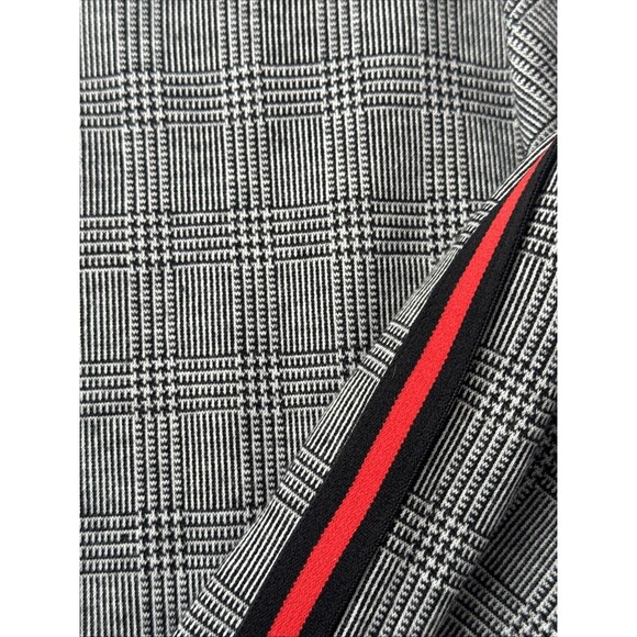 Thyme & Honey Women’s L Houndstooth Pattern With Black & Red Stripes Down Sleeve - Picture 4 of 11